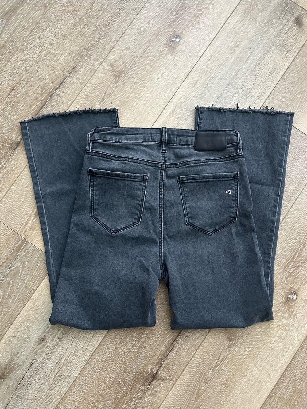 Hidden cropped jeans - Picture 4 of 4